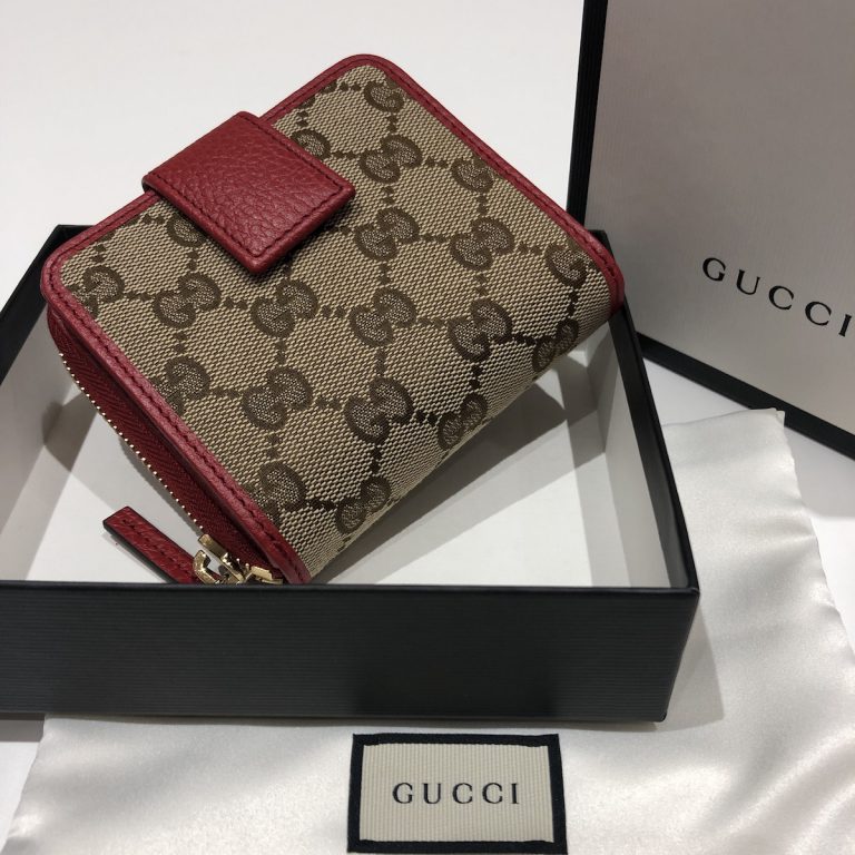 グッチ キャンバス ラウンドファスナー コンパクトウォレット