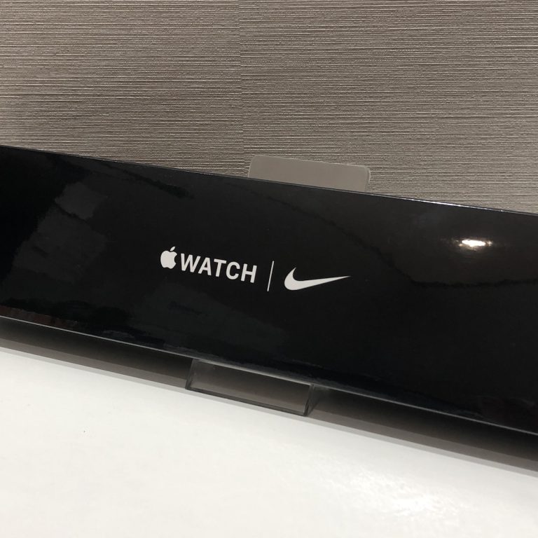 Apple Watch NIKE SE 44mm GPS+Cellularモデル MKT73J/A